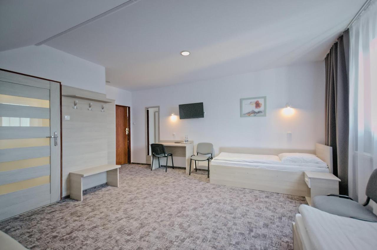 Hotel Sezam كراتشكوفا المظهر الخارجي الصورة
