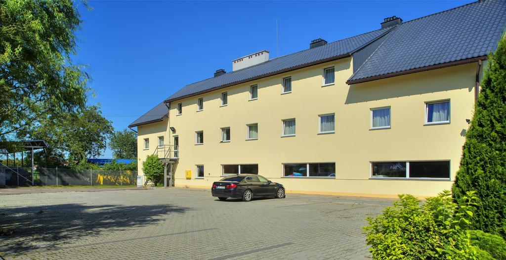 Hotel Sezam كراتشكوفا المظهر الخارجي الصورة